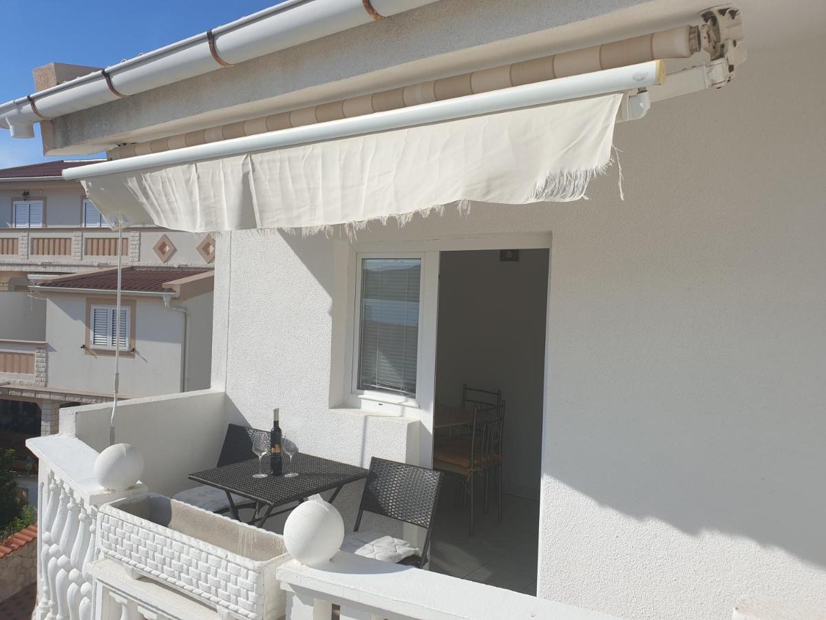 Apartment Metajna 6498E מראה חיצוני תמונה